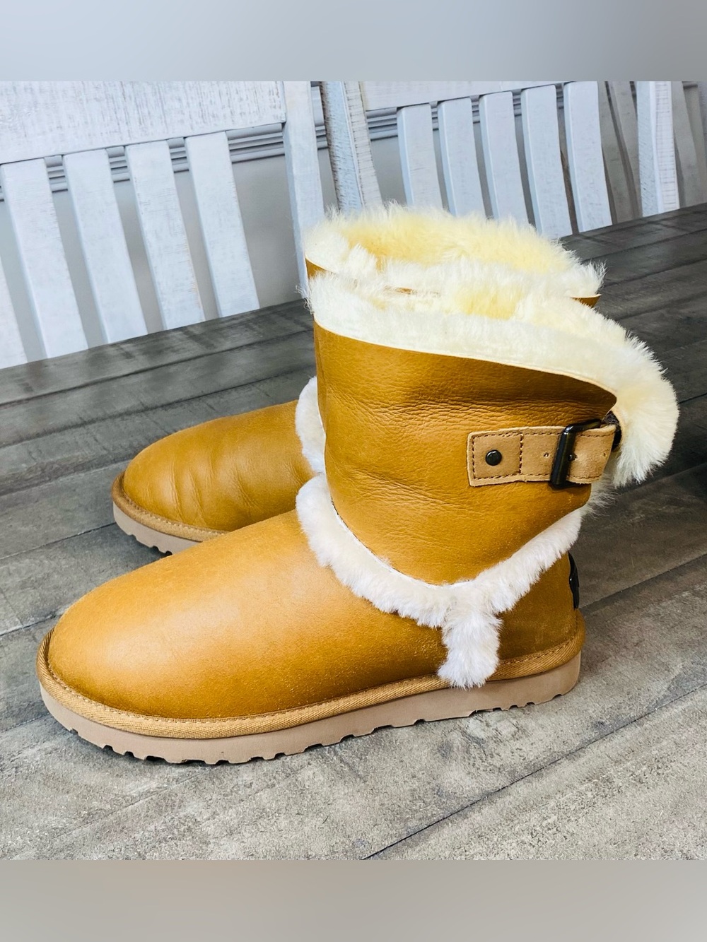 UGG Airehart Leather Shearling Boots Chestnut Brown Buckle Women's Size 8